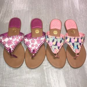 🌺✌🏼TWO SIMPLY SOUTHERN FLIP FLOPS!!